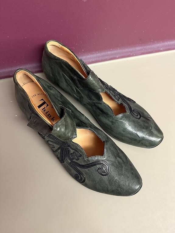 Scarpe da donna: Absatzschuhe – Usato da Herisau venduto da nik_vb25
