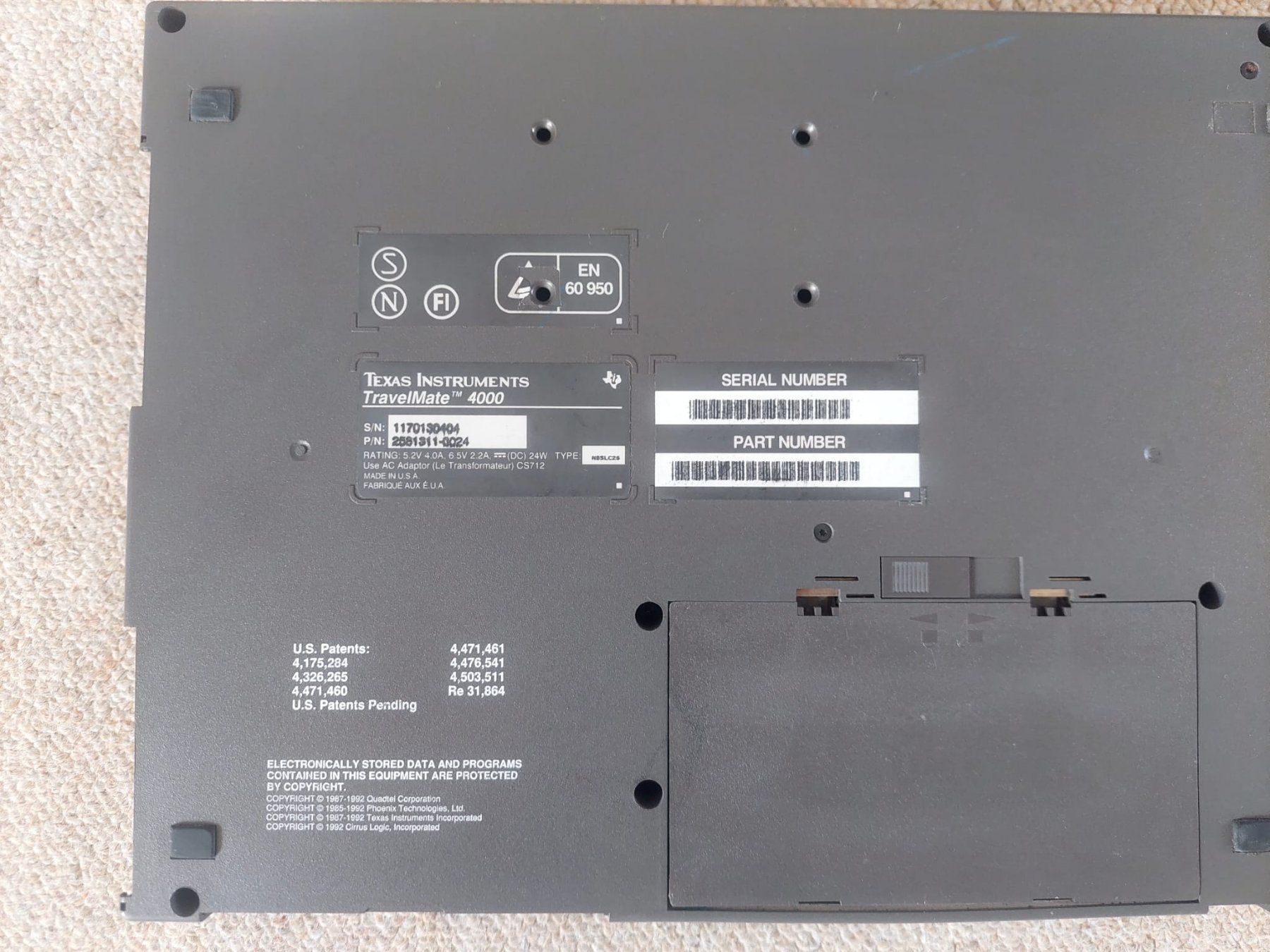 Texas Instruments Notebooks: Altes Texas Instruments Notebook TravelMate 4000 – Defekt aus Luzern von Metalhoerer 2