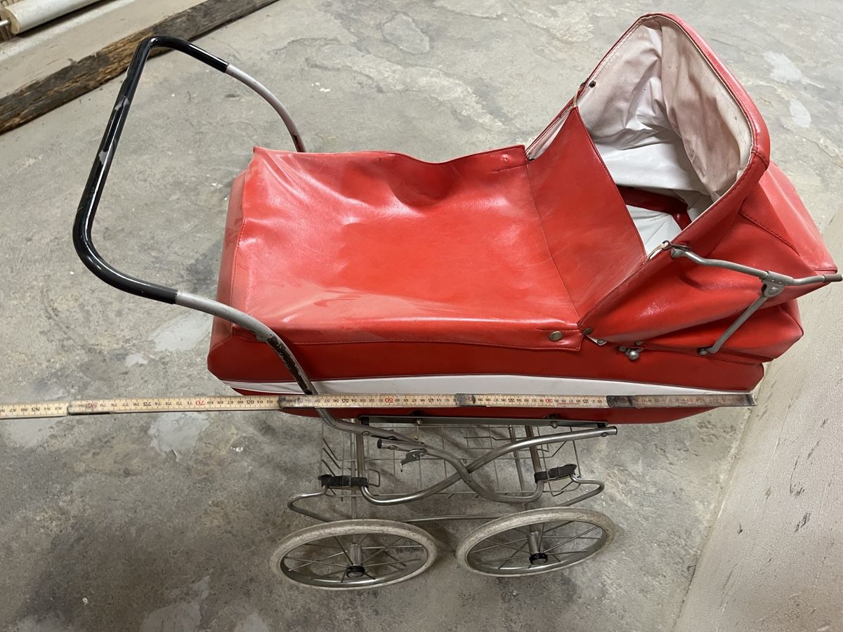 Carrozzine per bambole: Puppenwagen – Usato da Allschwil venduto da Manolictus 5