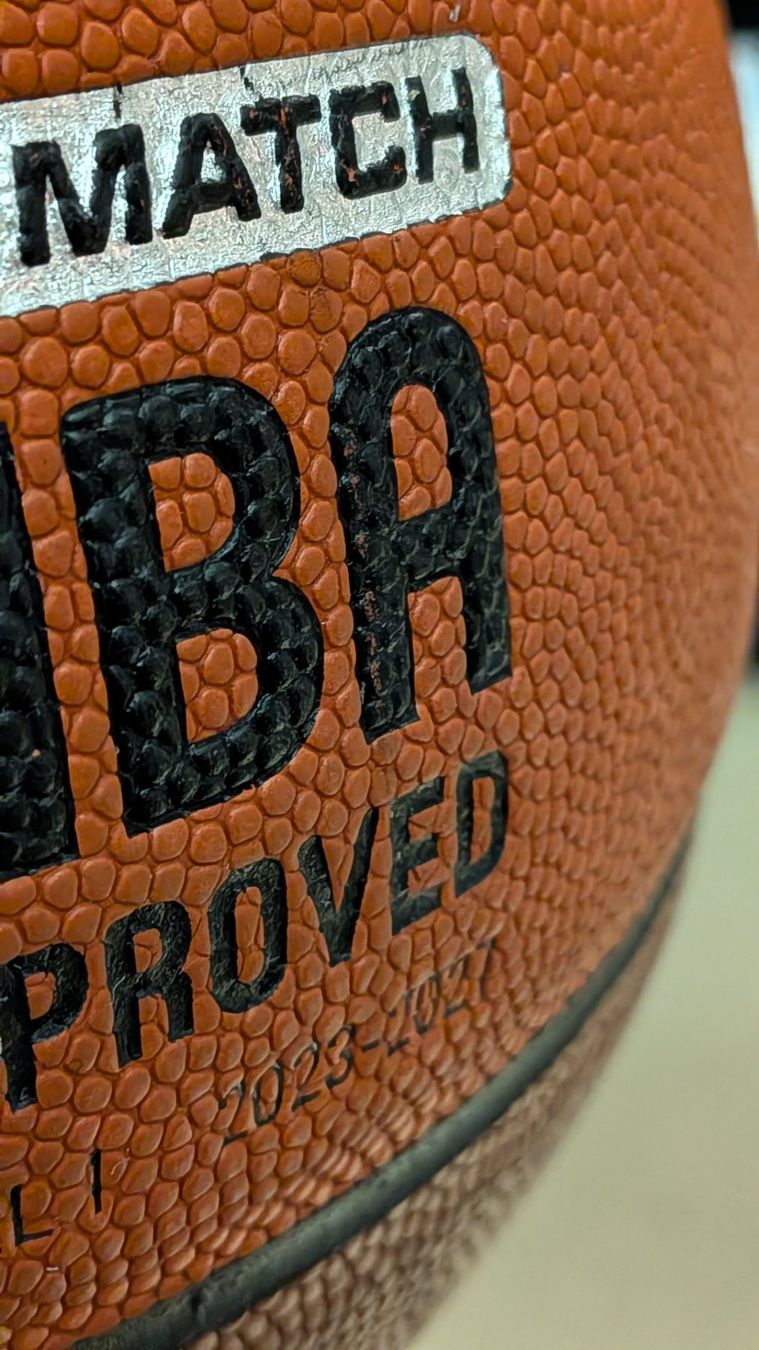 Bälle: Pallone da basket Kipsta FIBA – Gebraucht aus Zürich von ale_ryv5