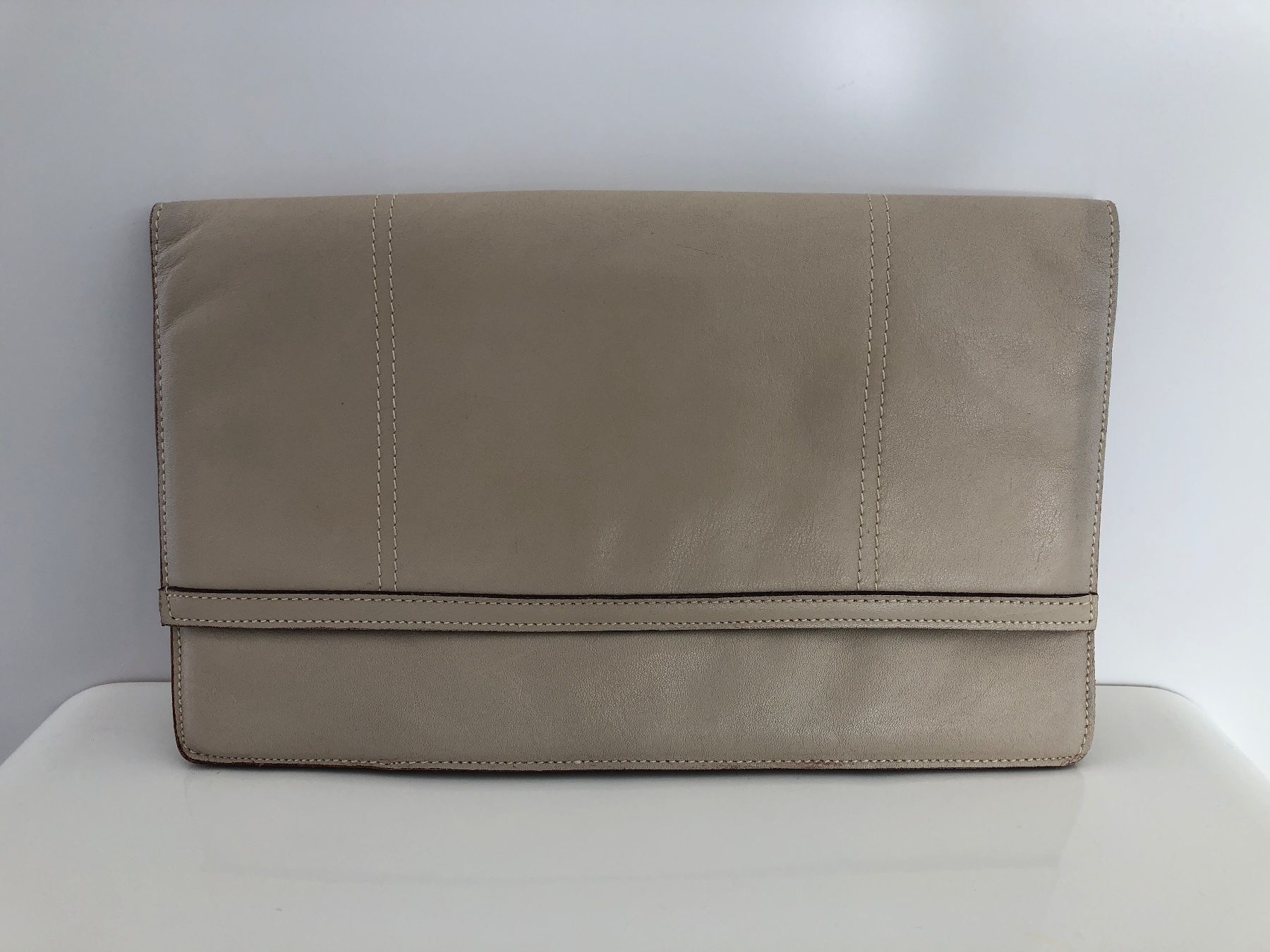 Taschen für Damen: Tasche aus feinstem Leder - Retrostil – Neu (gemäss Beschreibung) aus Balzers von Bastlerherz 2