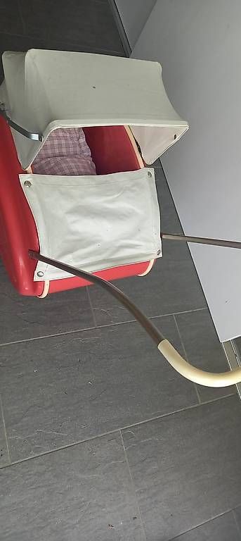 Carrozzine per bambole: antiker Puppenwagen – Usato da Wilderswil venduto da jcpbrink 2
