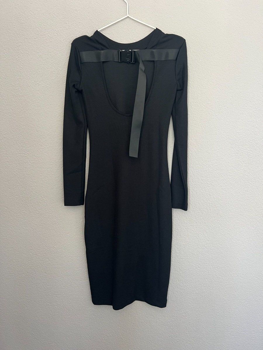 Zara Vestiti: ZARA Kleid mit Rückenausschnitt, Size S – Usato da Muri b. Bern venduto da michellew23