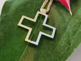 750 Weiss/Gelbgold Kreuz Anhänger inkl. Anker-Kette