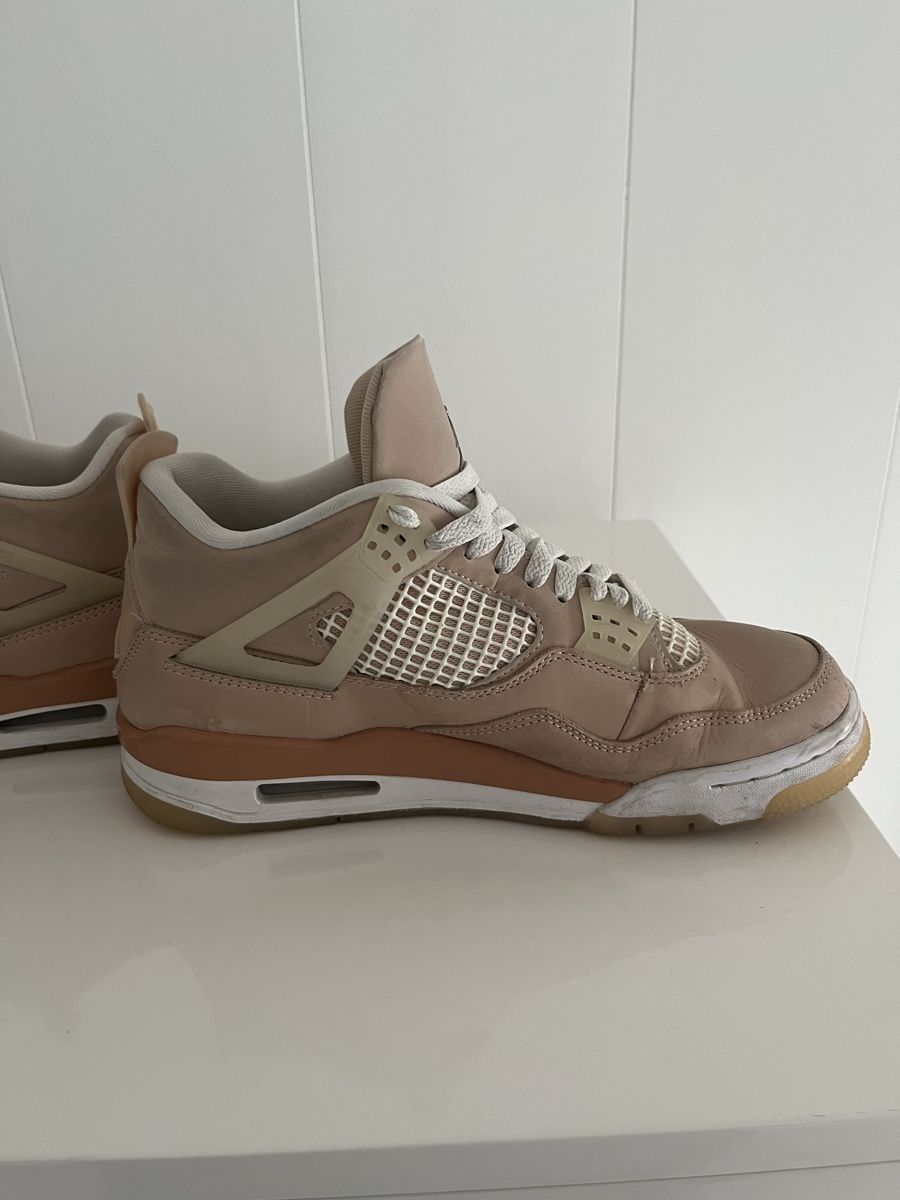 Jordan Scarpe da donna: Air Jordan 4 Retro Shimmer – Usato da Ennetbürgen venduto da ser_q5qn 7