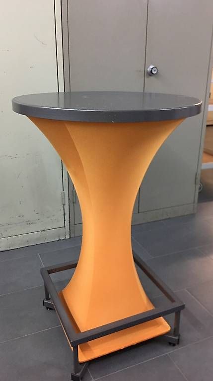 Tables: Stehtisch Metall Robust  – D'occasion à Wallenbuch par Paedi1975