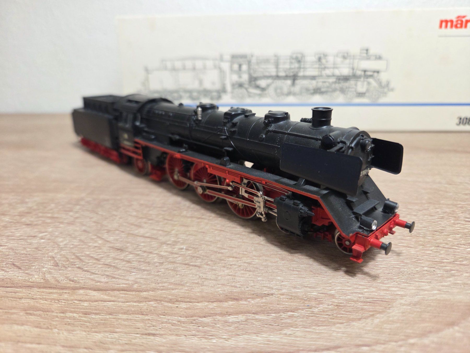 Märklin Modellini di ferrovie: Märklin 3085 Dampflok BR 003 DB H0 – Usato da St-Aubin-Sauges venduto da Lo_Go 2