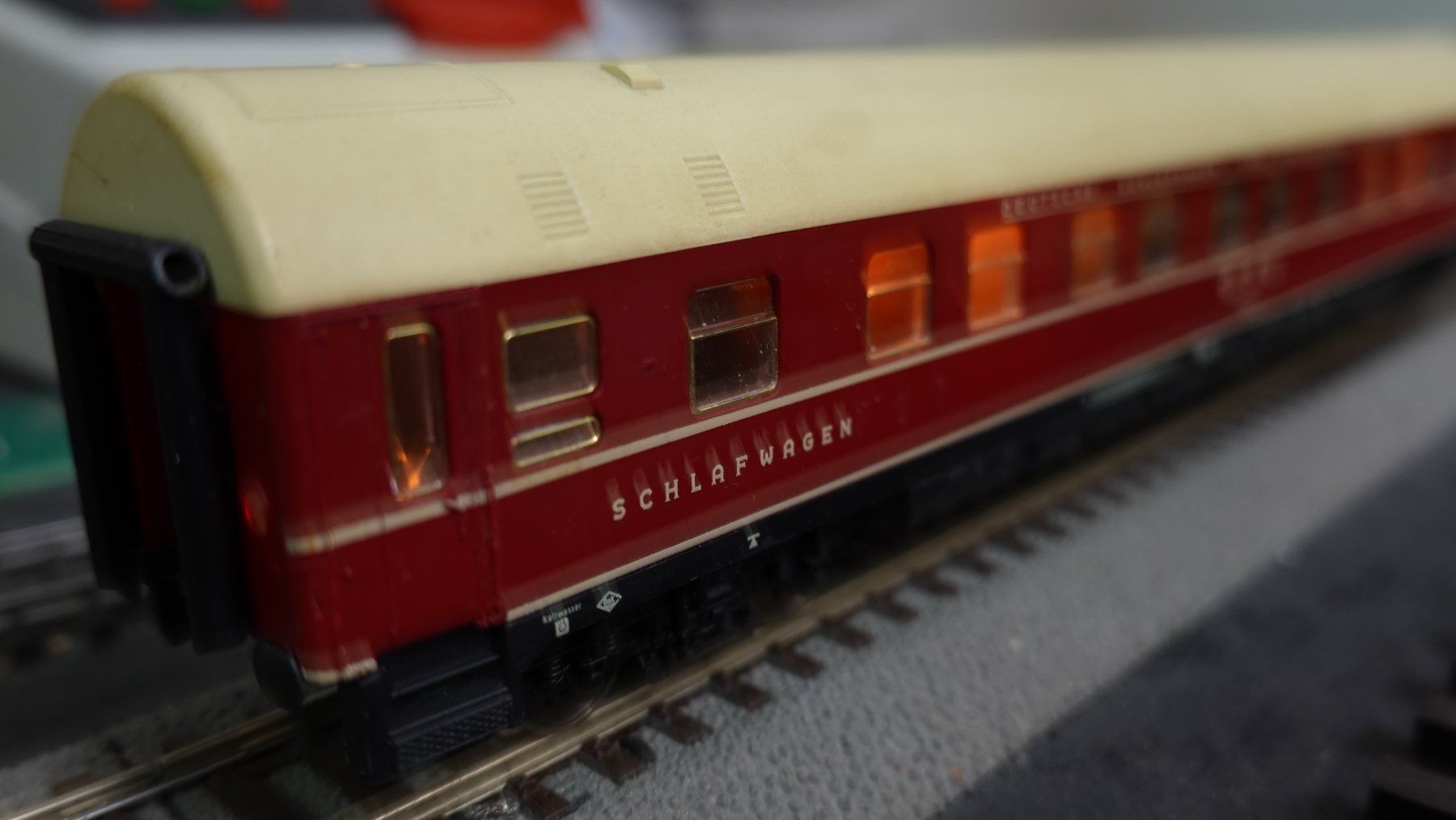 Fleischmann Modelleisenbahnen: e70 Fleischmann 5106 DB Wagen DSG Bastelware | 855 – Gebraucht aus Thun von evinka_gmbh