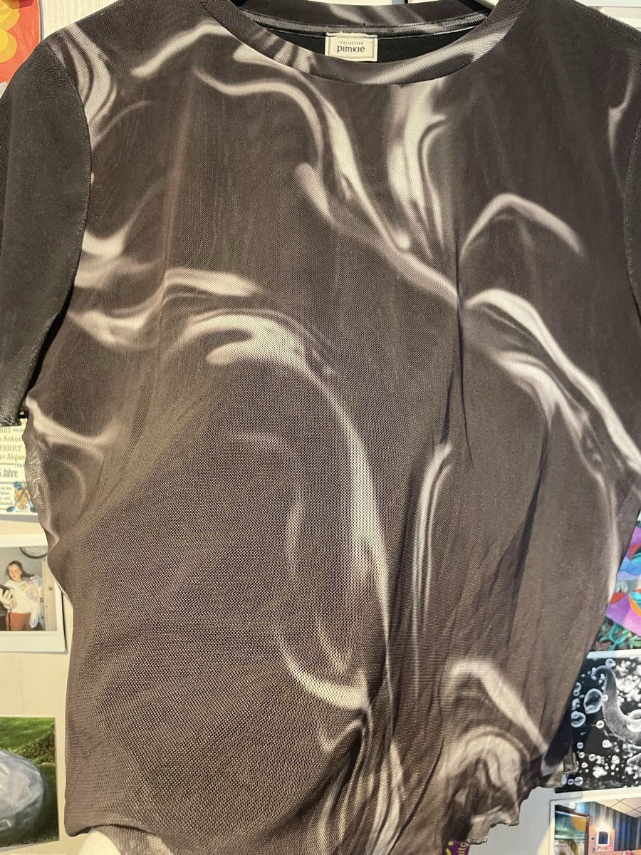 T-shirt: T-Shirt chic – Usato da Turgi venduto da eiiinalem 2