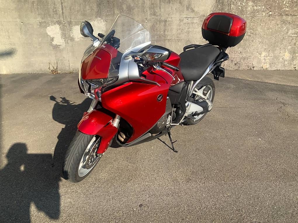 Touring: Honda VFR 1200 FA – Usato da Kilchberg ZH venduto da Maxmax7 1