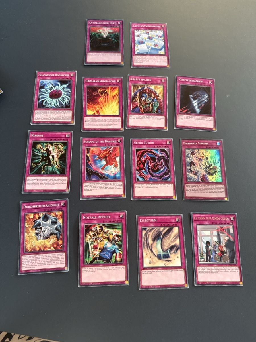 Yugioh Sammelbilder & Trading cards: 14 Yugioh fallenkarten deutsch/englisch – Gebraucht aus Dornach von s.braune