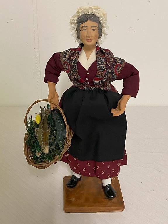 Statuette: santon de provence vendeuse de poisson – Usato da St-Blaise venduto da NSUTT1953 2