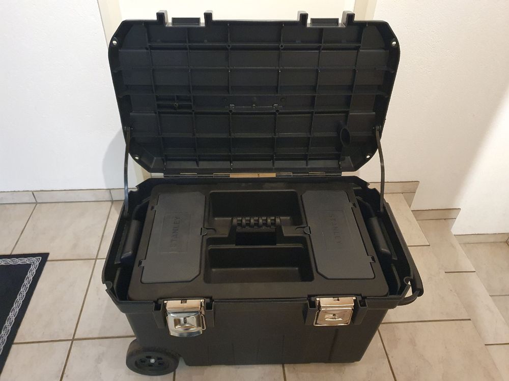 Stanley Box 90 Liter (Gebraucht) in Büren SO für CHF 75 – nur Abholung ...