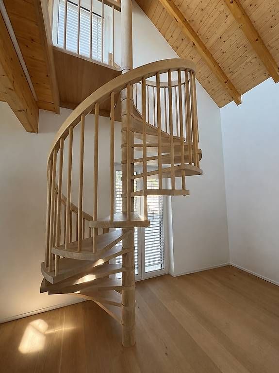 Scale: Hochwertige Holzwendeltreppe aus  Eiche – Usato da Mauren venduto da lordquake