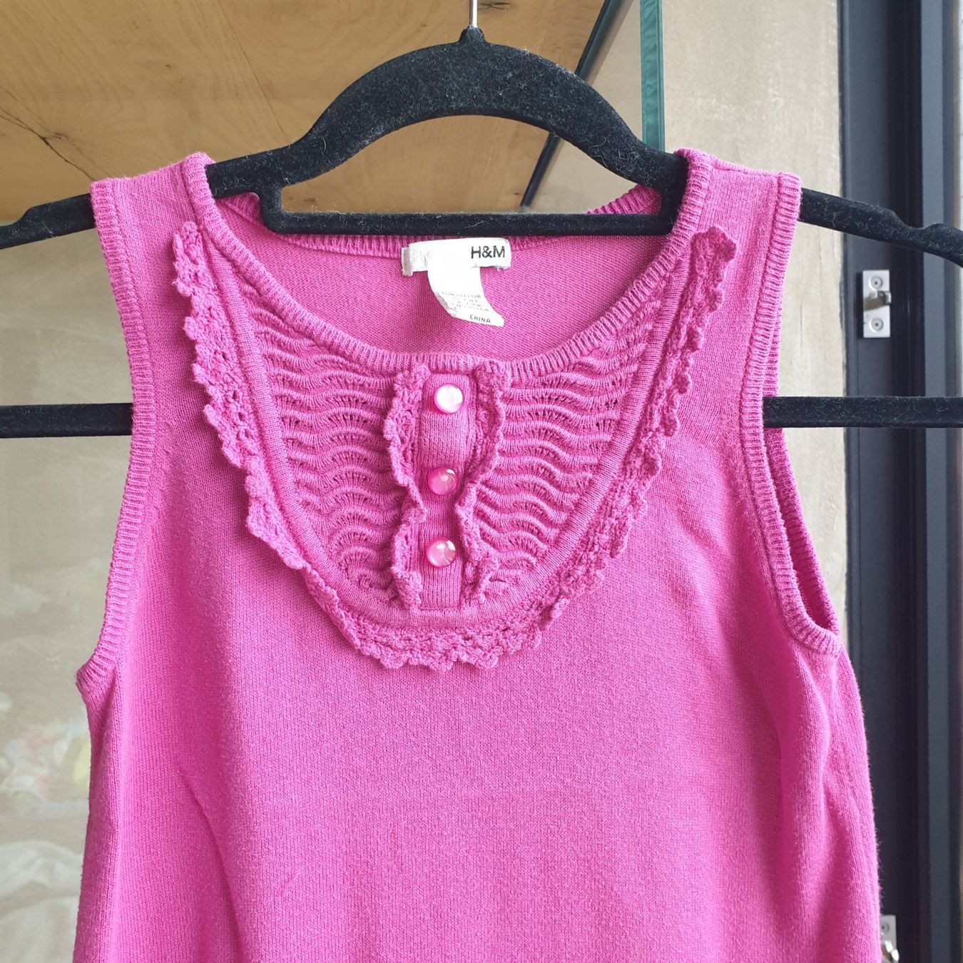 H&M Kleider & Röcke: 🐸 MÄDCHEN KLEID 122 / 128 H&M – Gebraucht aus Môtier (Vully) von Frogs 1