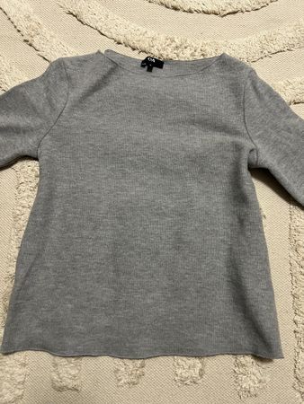 grauen C&A-Pullover in Grösse M 
