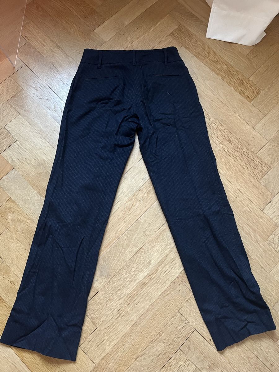 Pantaloni: Blaue Anzugshose Low Waist – Usato da Bern venduto da aleebii 2