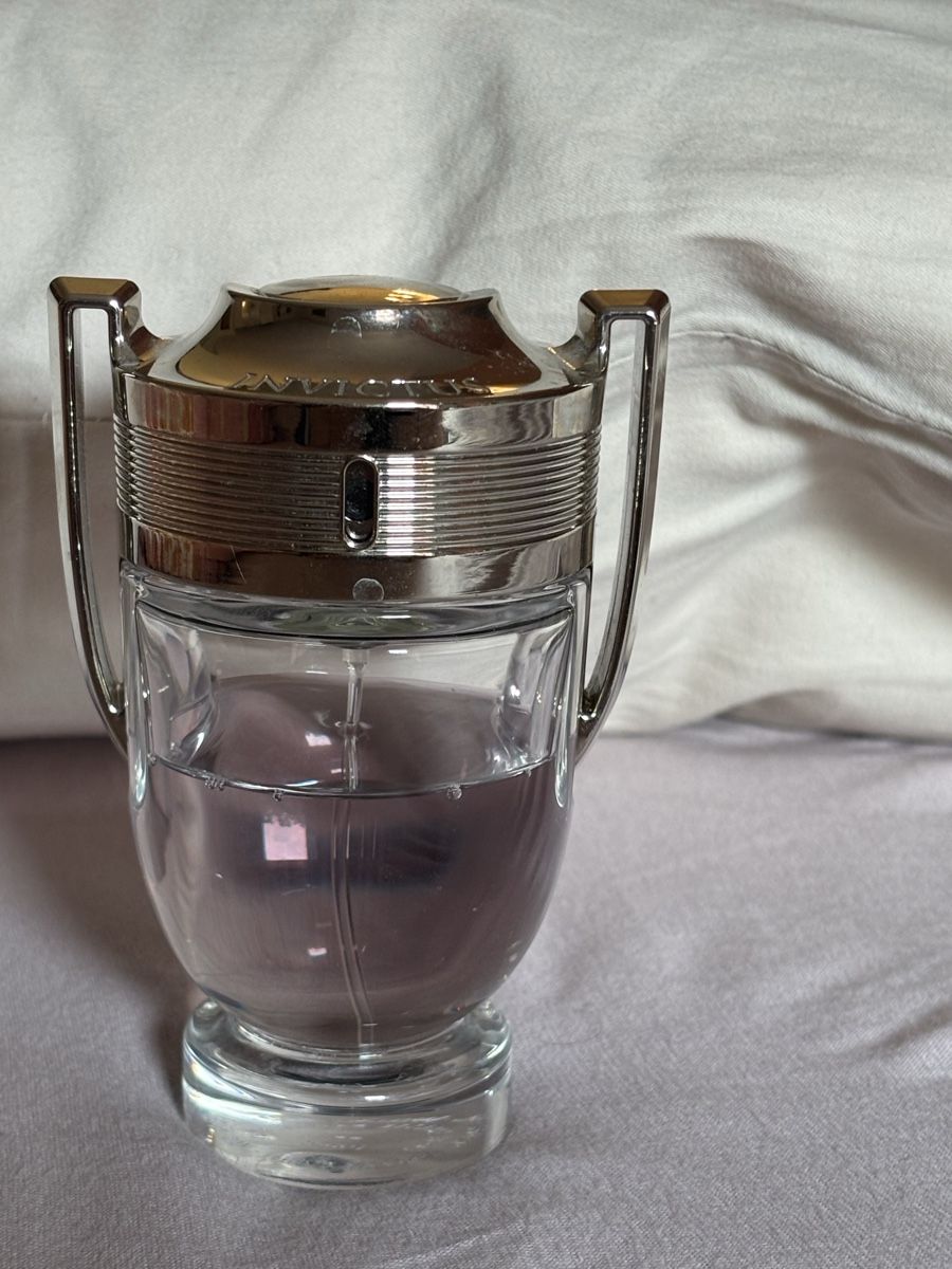 Paco Rabanne Parfums & Eau de Toilette: Parfum Invictus Paco Rabanne  – D'occasion à Sion par caranthau