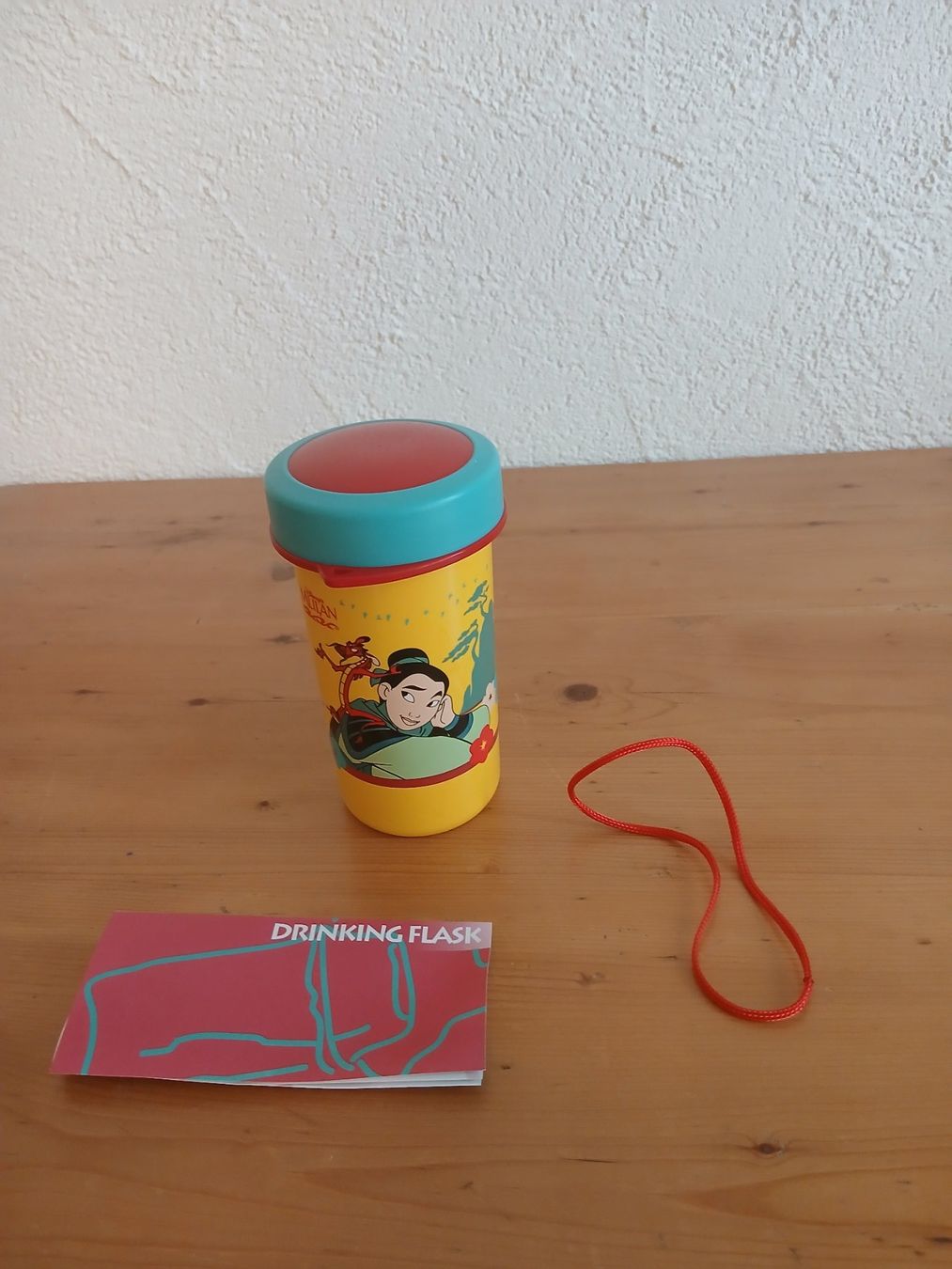 Tupperware Contenitori & Simili: Tupperware Trinkbecher Disneys Mulan – Usato da ennetmoos venduto da Andy770098