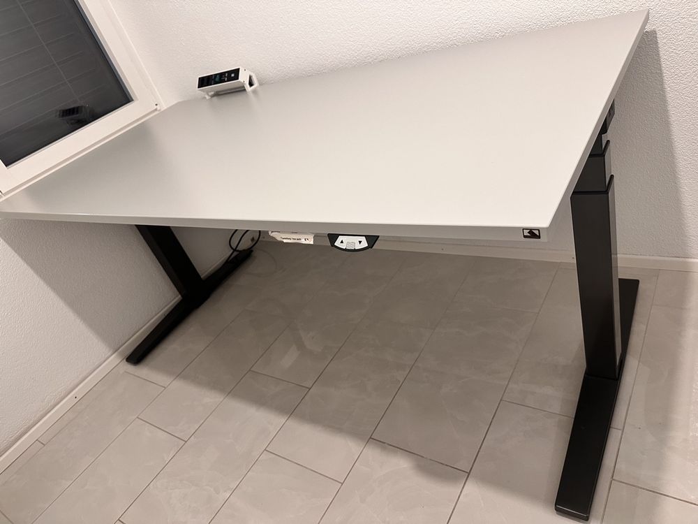 Elektrisch Hohenverstellbarer Schreibtisch Gebraucht