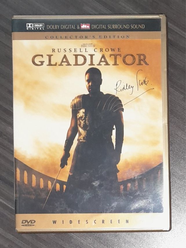 Tutti i DVDs: Gladiator - Russell Crowe -  Spielfilm DVD – Usato da Steffisburg venduto da FutureOne