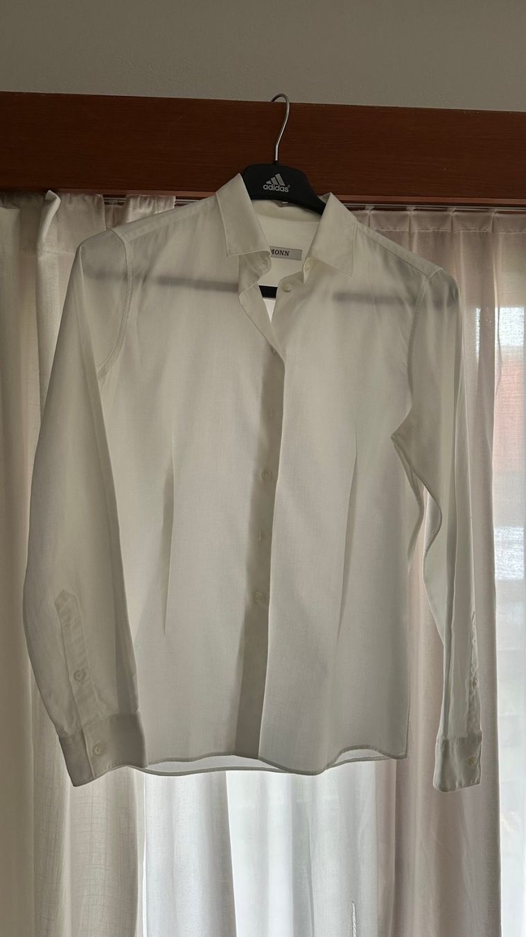 Monn Camicie: Camicia bianca MONN – Usato da S. Antonino venduto da day_dxs7