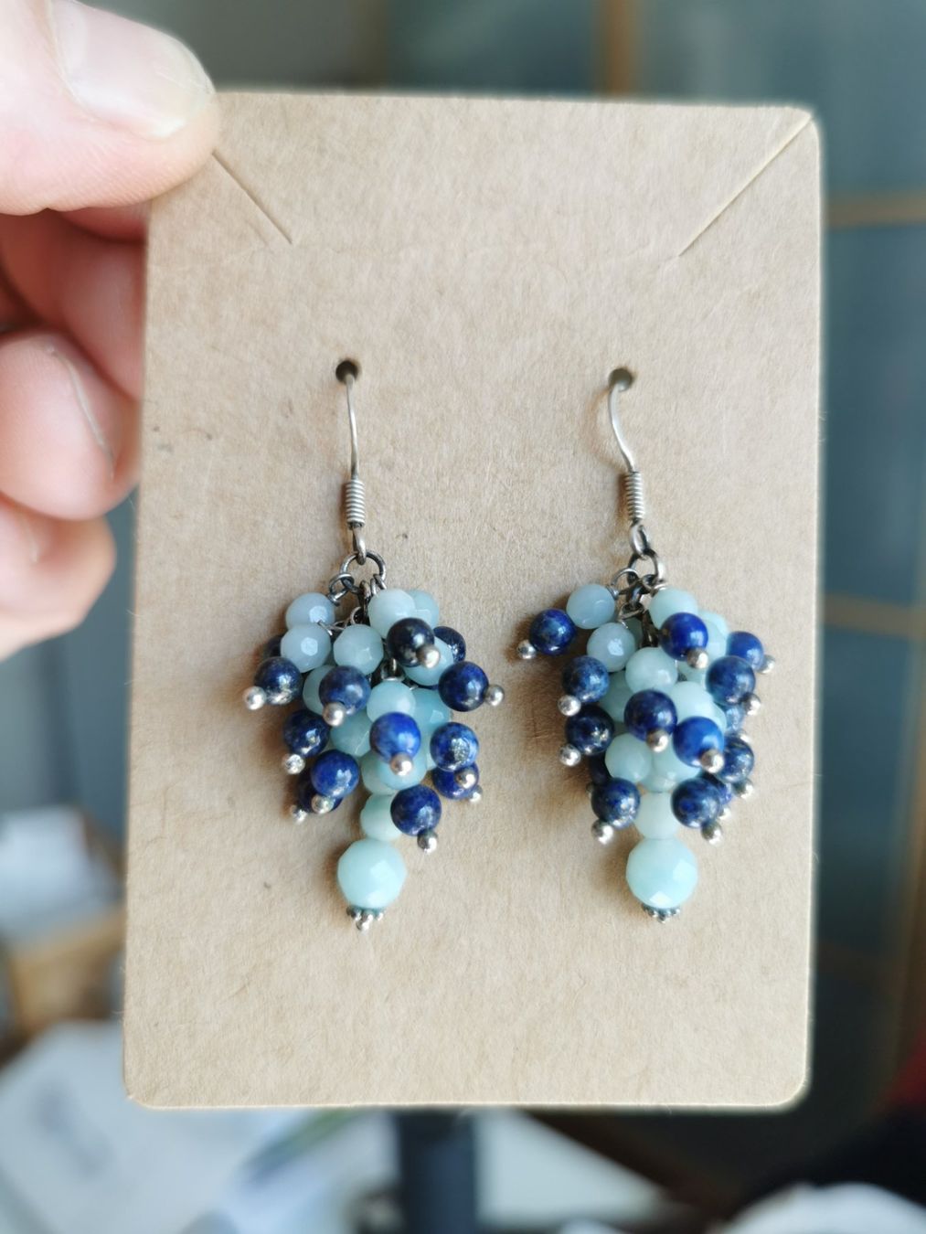 Orecchini pendenti & Orecchini a lobo: Hübsche Ohrringe mit Lapislazuli- und Amazonit-Steinen. – Nuovo (secondo la descrizione) da Oberglatt ZH venduto da JulFul 4