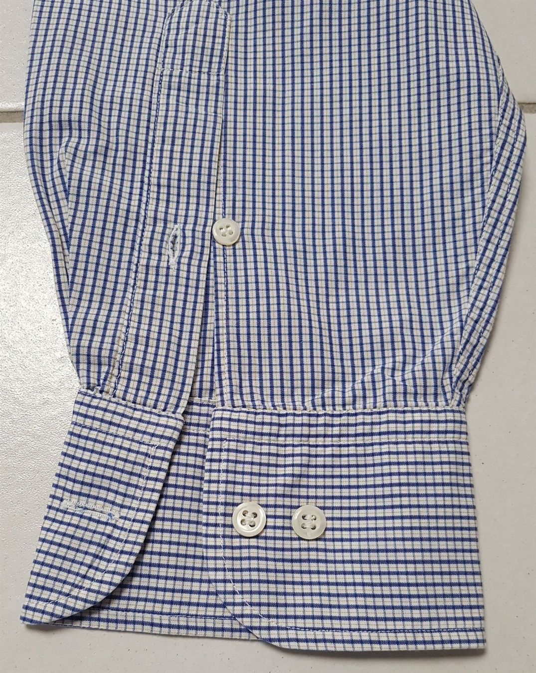 Hugo Boss Hemden: Hugo Boss langarm Hemd, Gr. 38, Herren – Gebraucht aus Urtenen-Schönbühl von mammutli22 2