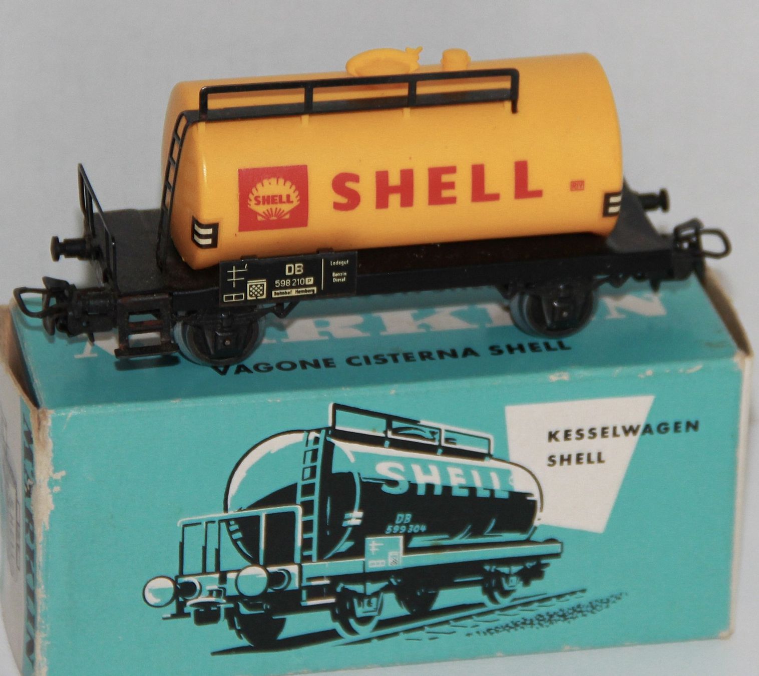Märklin Modellini di ferrovie: Märklin HO 4502 -  Kesselwagen "SHELL" - OVP - AC – Usato da Giebenach venduto da eurosportler