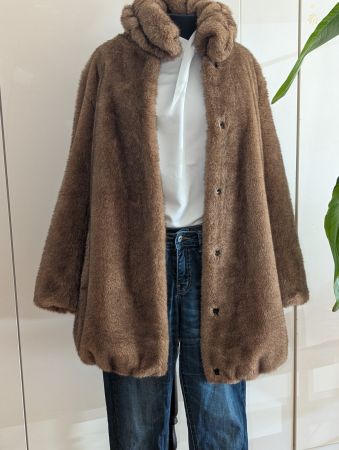 lässige Fell Winterjacke von KRISS, Gr. S/M, braun, neu