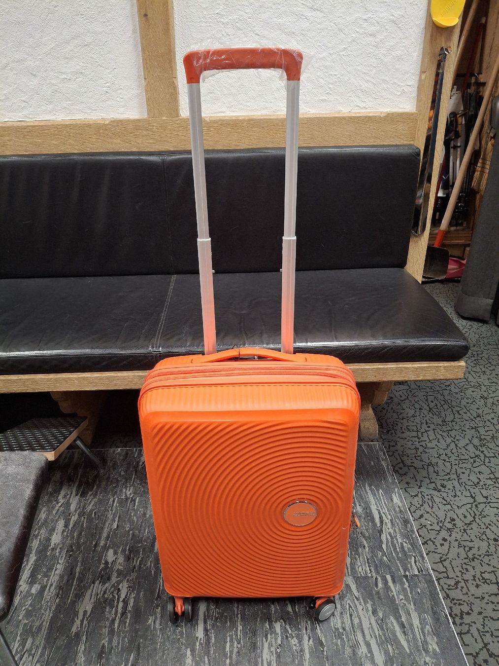 Valigie: Rollkoffer American Tourister – Nuovo (secondo la descrizione) da Adelboden venduto da oestersport