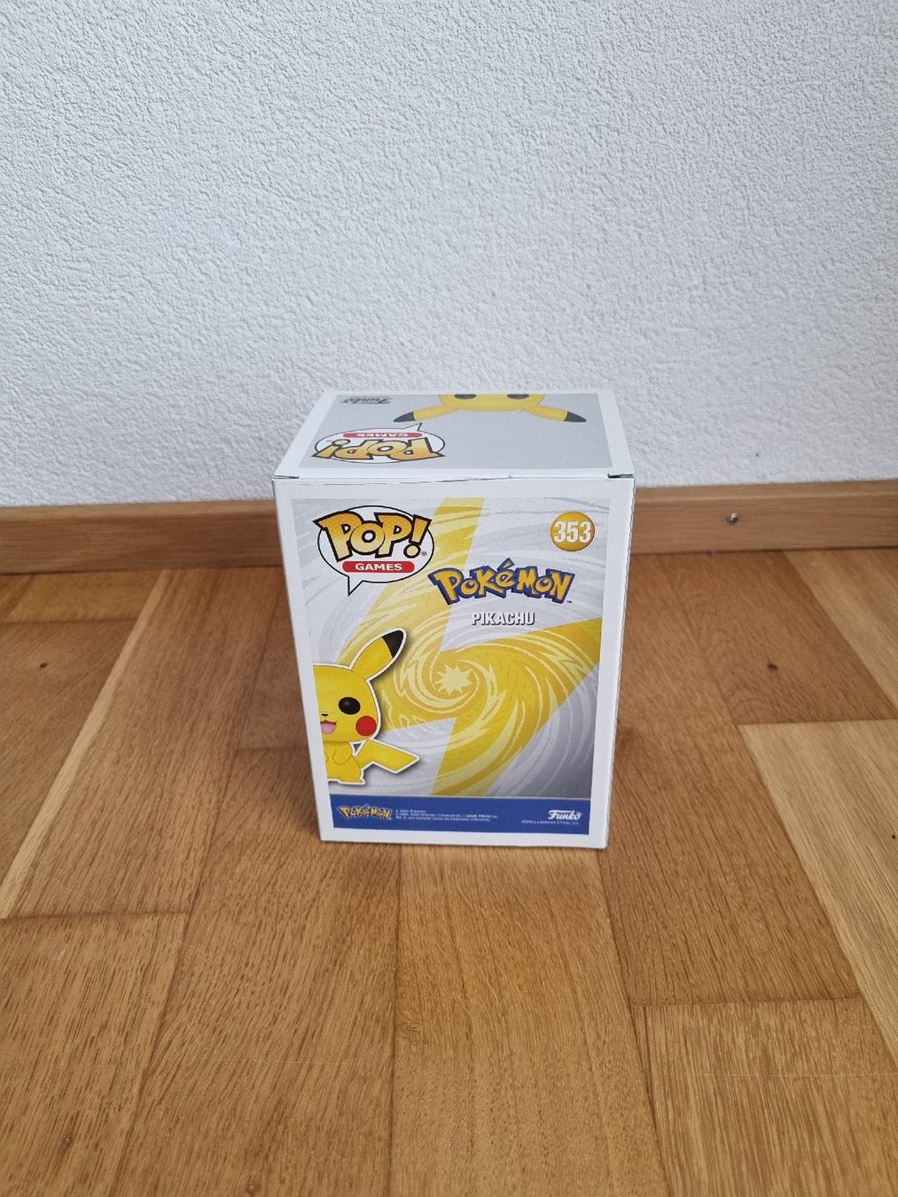 Funko Figurines: Funko Pop Pokémon Pikachu Flocked Edition – Neuf avec emballage d'origine à Busswil TG par Hugi_9_7 1