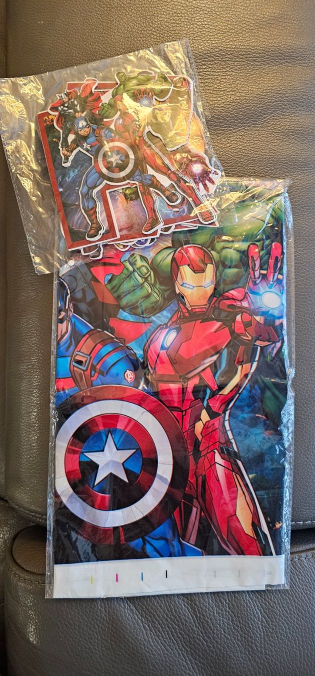 Tutte le decorazioni: Kit déco Avengers - MARVEL anniversaire – Nuovo e nell'imballaggio originale da Genève venduto da mag_4 4