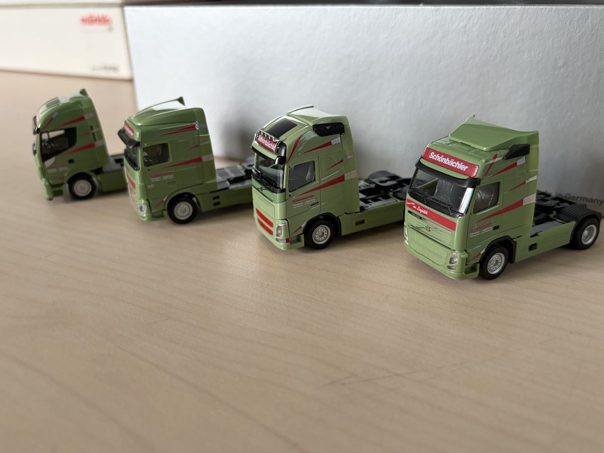 Herpa Modellini d'auto: 4 x Herpa Schönbächler SZM – Nuovo (secondo la descrizione) da Felben-Wellhausen venduto da Mobil01 1