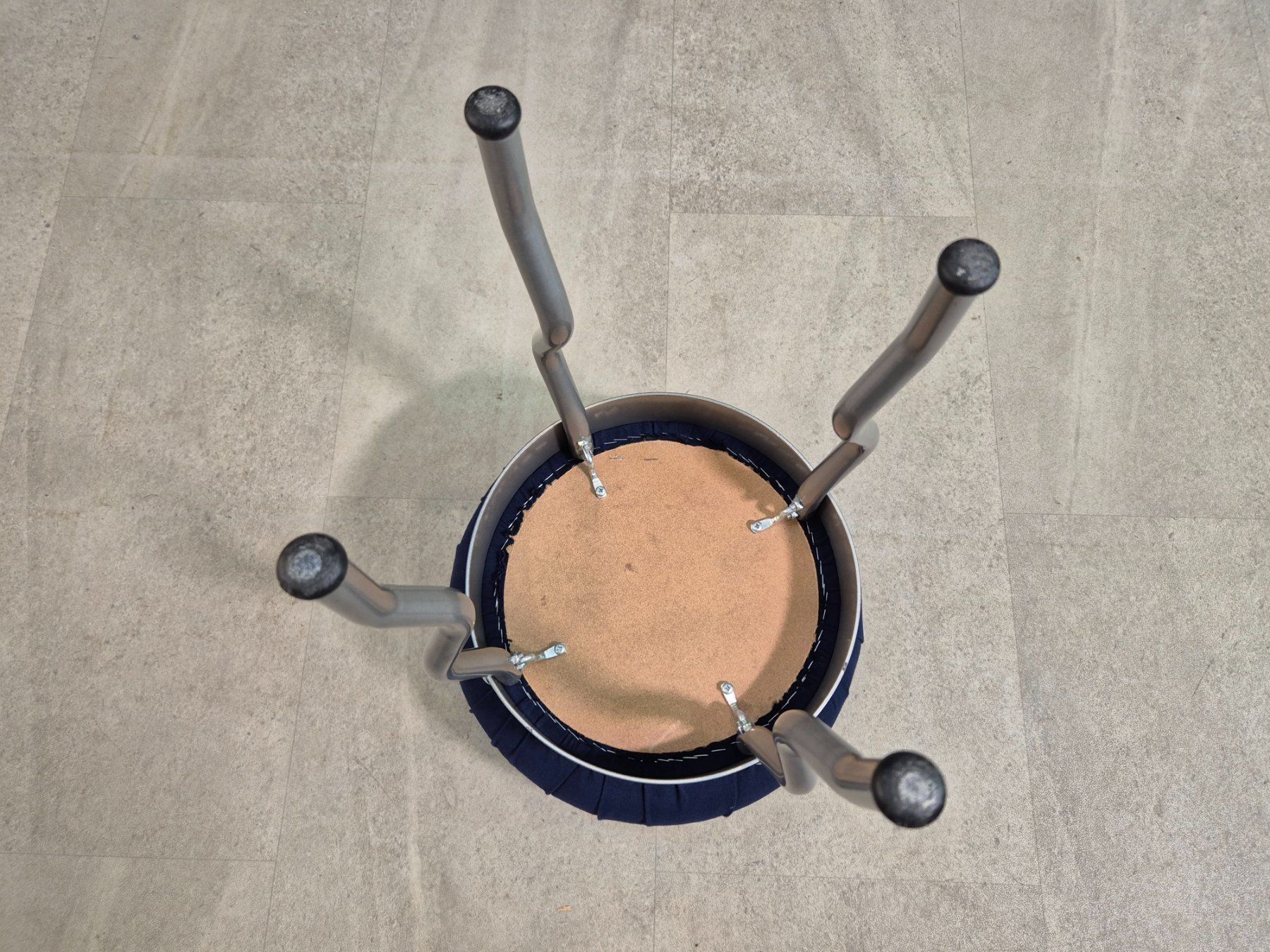 Ikea Sgabelli: 1995 IKEA Uri Stool by Per Ivar Ledang, Postmoderner Hocker – Usato da Solothurn venduto da Blinker9359 8