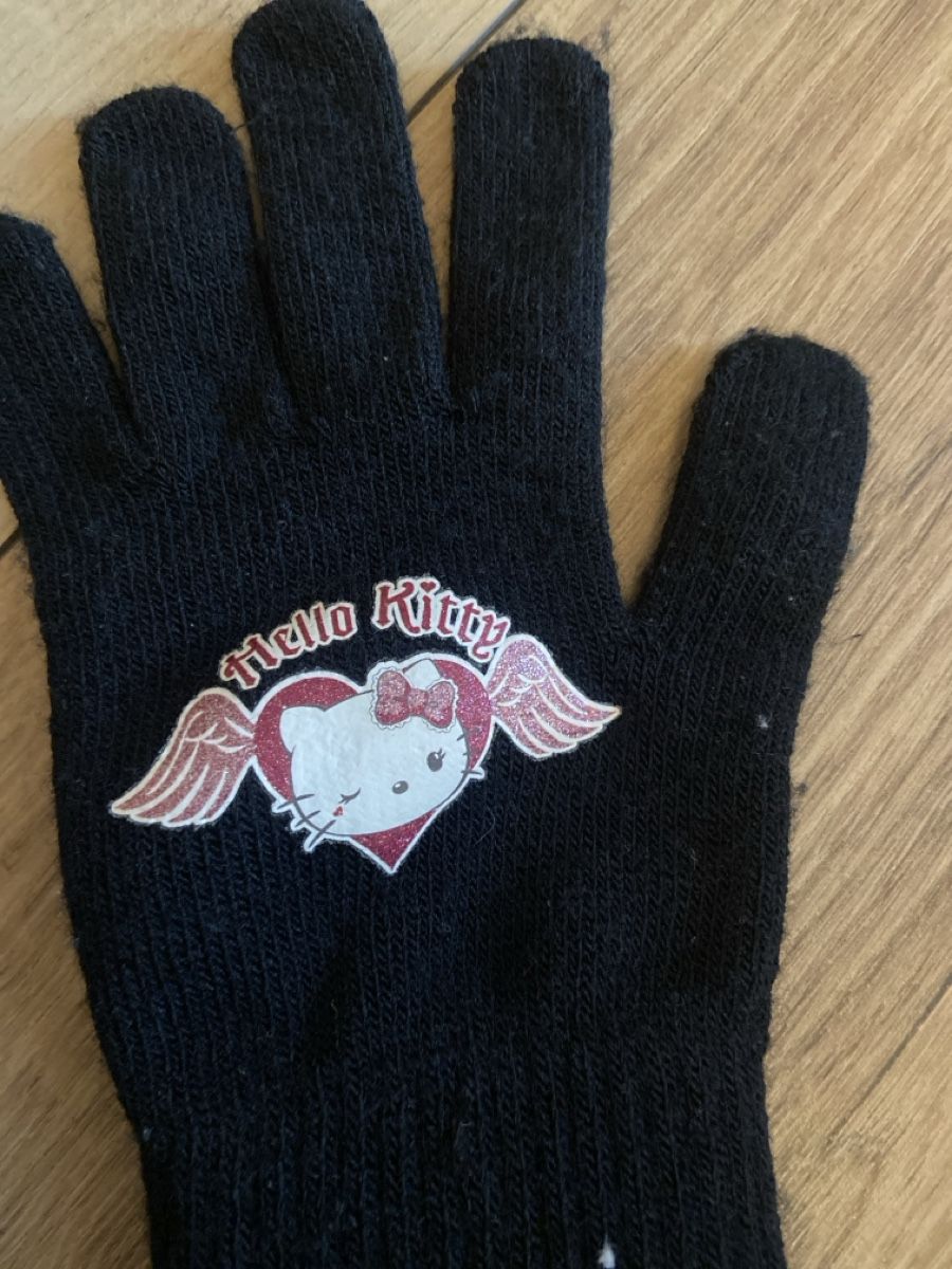 H&M Kinderhandschuhe: Gants fille HELLO KITTY H&M - 6-8 ans – Gebraucht aus Sornard (Nendaz) von delezedoris 1