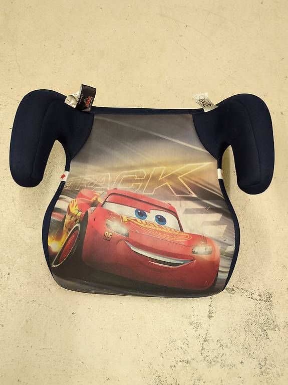 Seggiolini per auto: Kindersitz: Disney Cars – Usato da Embrach venduto da Vza