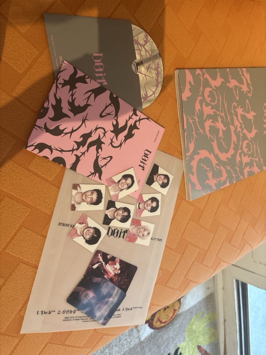Alben: Straykids Do it Album with Everything on the pic – Neu (gemäss Beschreibung) aus Dübendorf von DongM