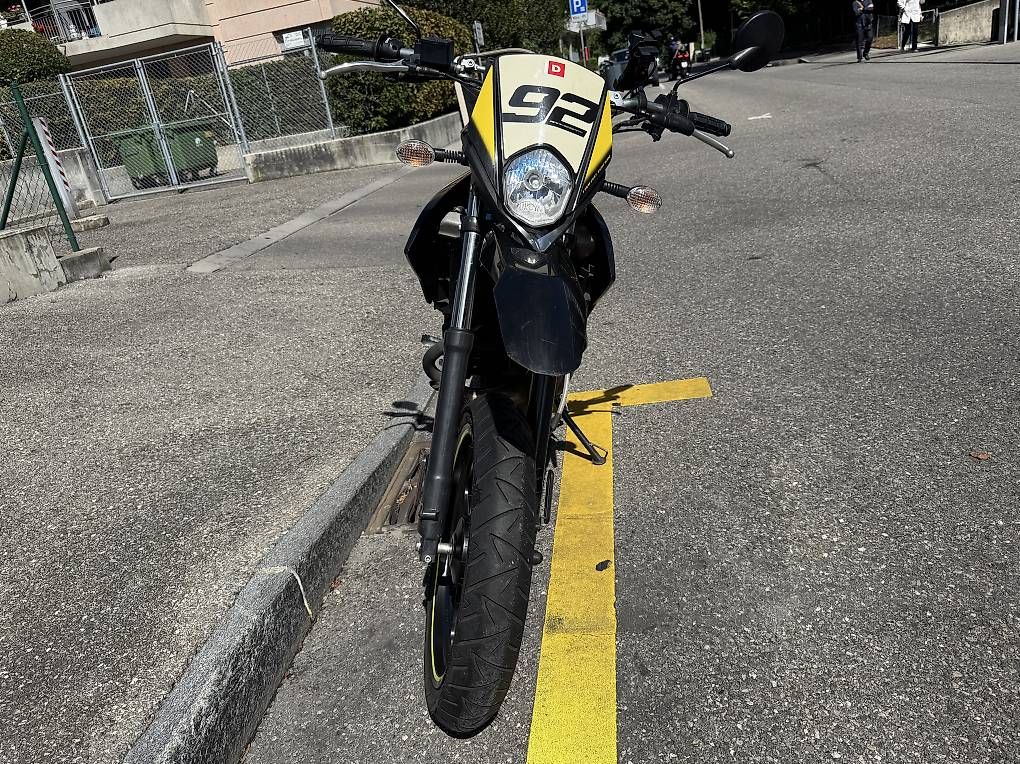 Strada: Moto Derbi Senda 50 SM XTrem – Usato da Le Grand-Saconnex venduto da Snano 1