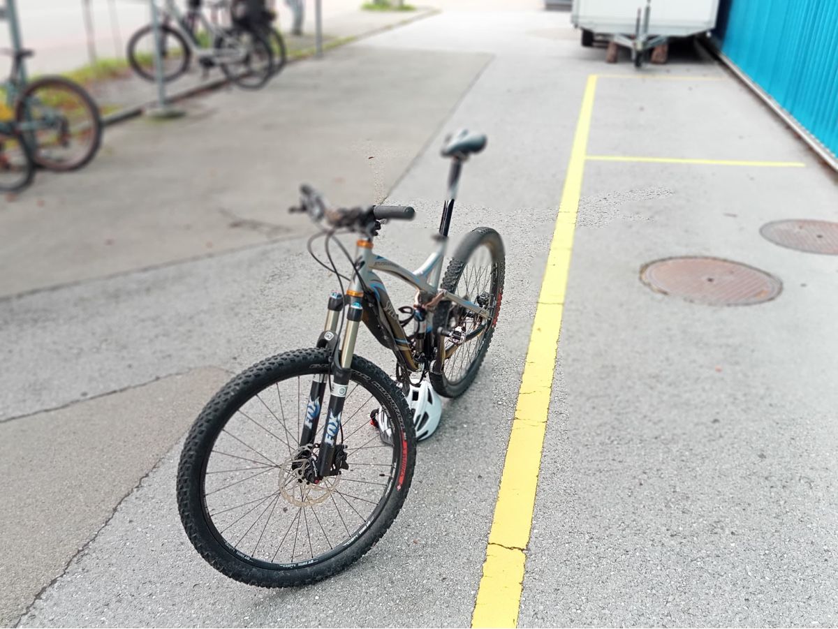 Specialized Biciclette: Specialized Stumpjumper FSR Pro MTB – Usato da Herisau venduto da Mrprksr 5