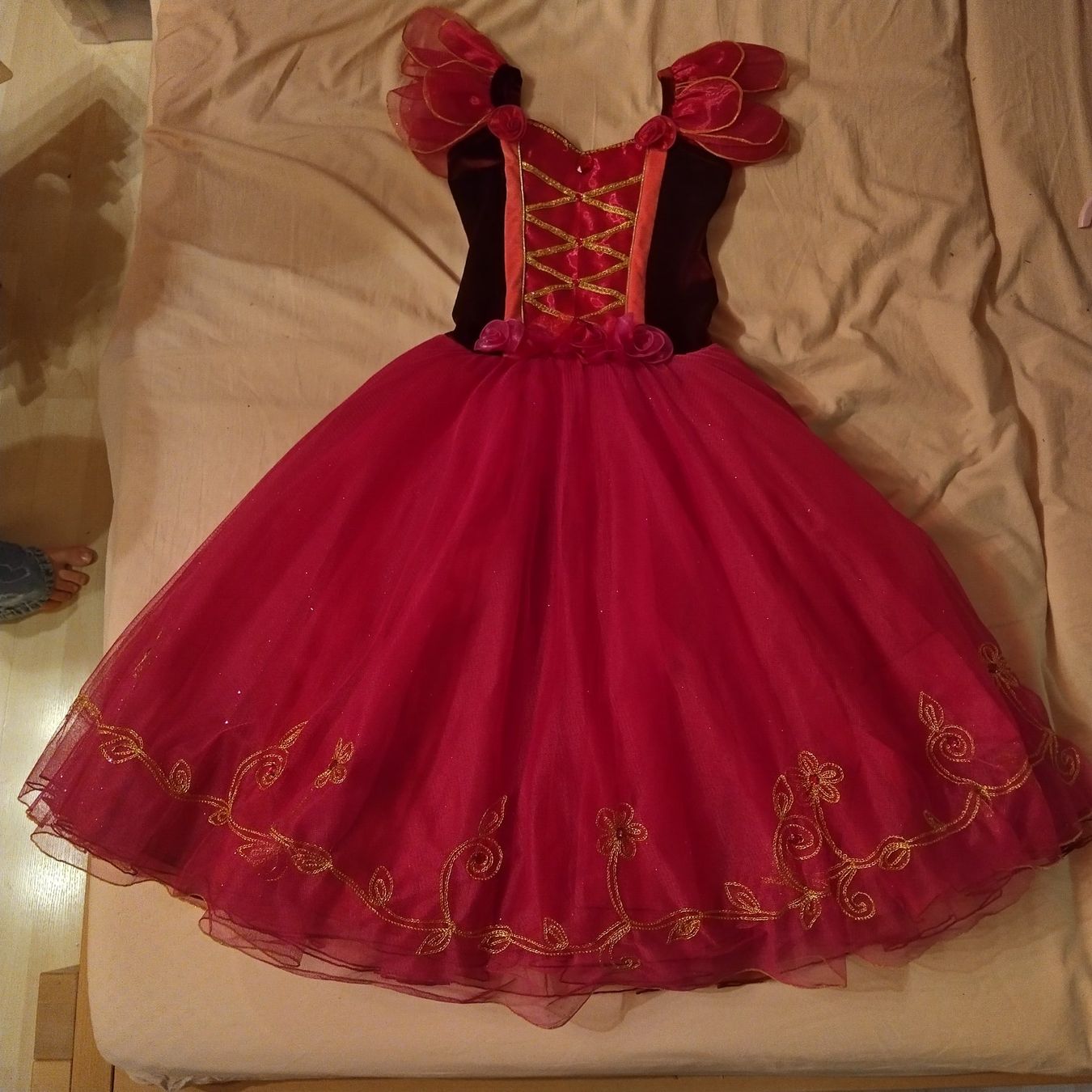 Costumi: Prinzessinnen Kleid – Usato da stallikon venduto da dubdub24