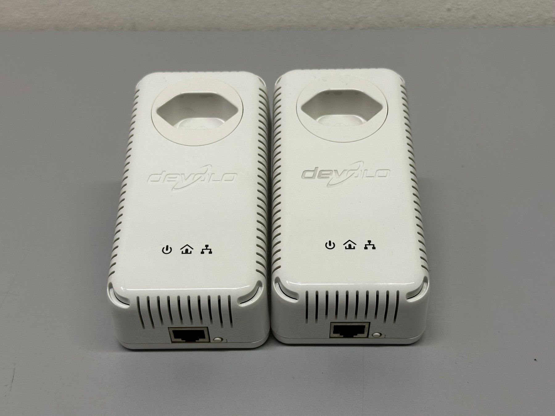 Devolo WiFi: Devolo dLAN 200 Aplus Powerline-Kit – Usato da Hochdorf venduto da av-electronics