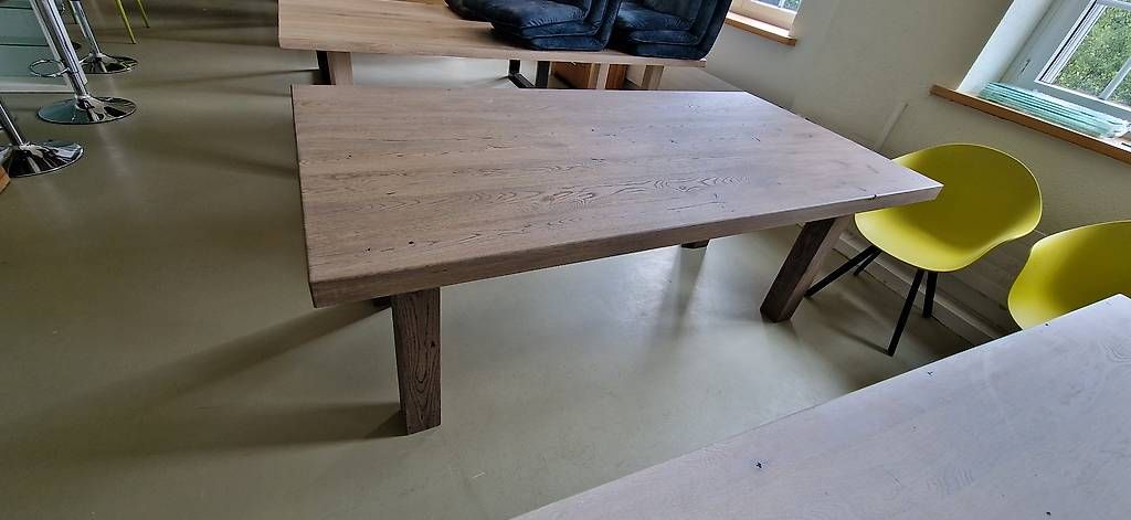 Tische: Tisch neu Eiche massivholz 200x100cm – Neu und originalverpackt aus Lützelflüh-Goldb von Rampenverkauf_72_ 5