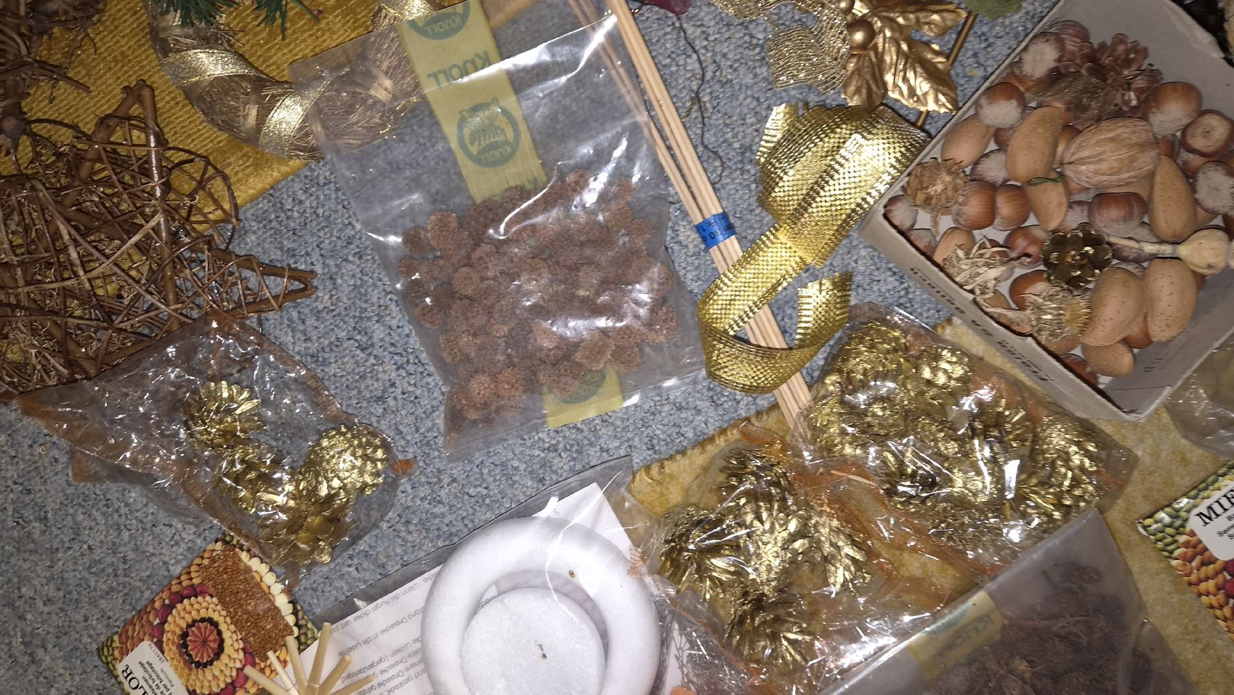 Bastelsets: Bastelmaterial Riesensammlung  – Gebraucht aus Kölliken von MissesBossTop1 7