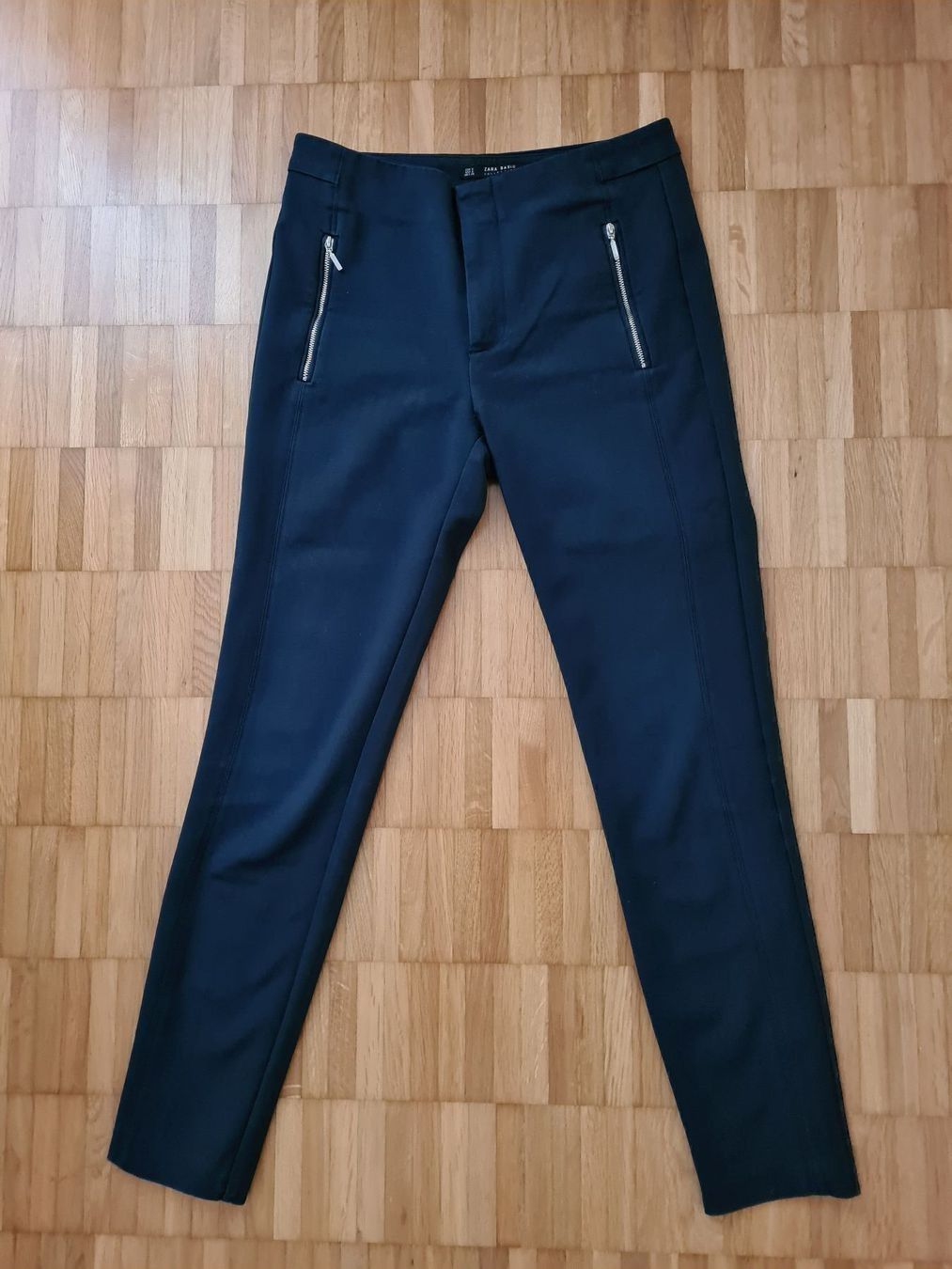 Pantaloni: Zara Hose Gr. S – Usato da Jona venduto da Good_luck_