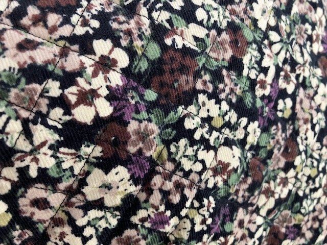 Mango Pantaloni: MANGO Weste & Shorts Set, Blumenmuster, neu – Nuovo e nell'imballaggio originale da Uznach venduto da Atrani 2