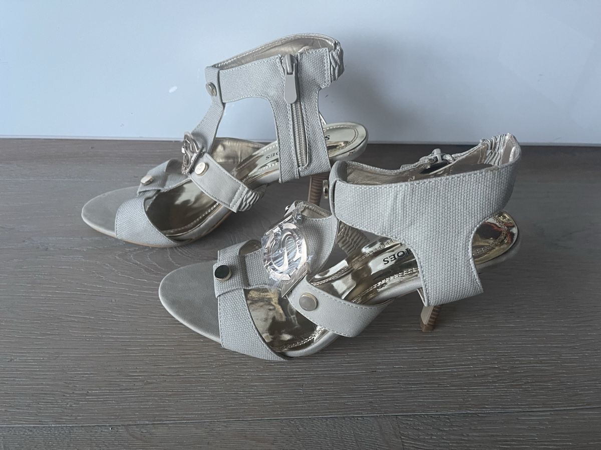Damenschuhe: NEUE Elegante High Heels Gr. 40 beige Stiletto – Neu und originalverpackt aus Meilen von Golfer04 4