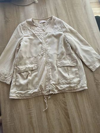 Leichte Jacke