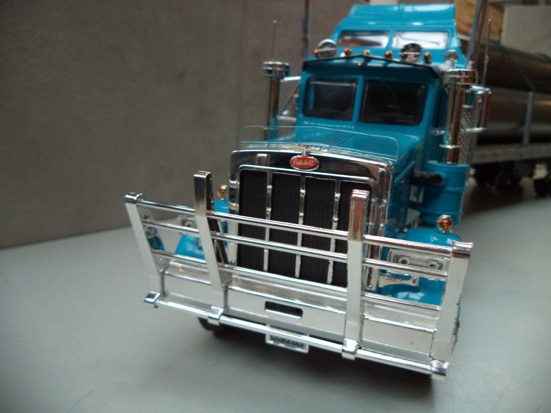 Modellini d'auto: Revell Peterbilt 359 BIG-BLUE 1:24 – Nuovo e nell'imballaggio originale da Rieden AG venduto da Wirth03 4
