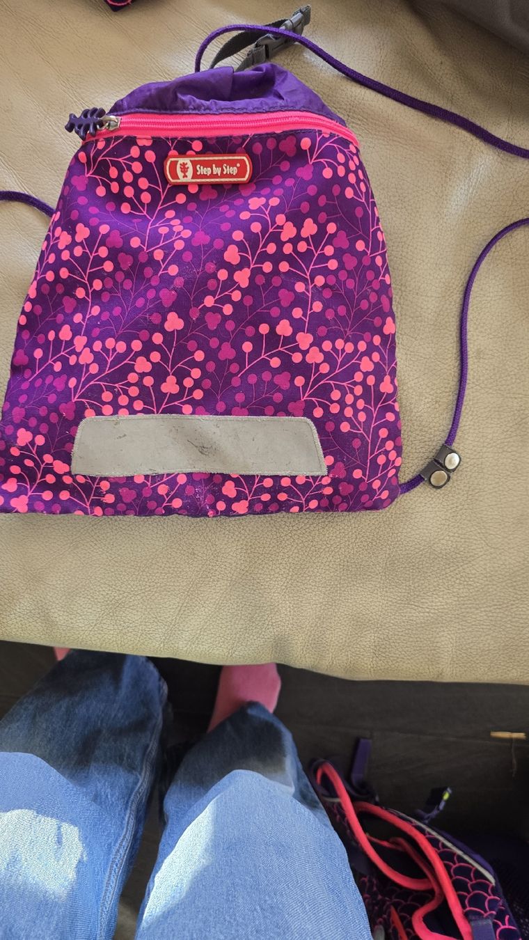 Step by Step Borse & Zaini: Schulrucksack "Step by Step" mit Turnbeutel, Top Zustand! – Nuovo (secondo la descrizione) da zeiningen venduto da marianne0812 2